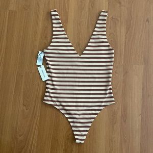 Aritzia Babaton Contour Bodysuit